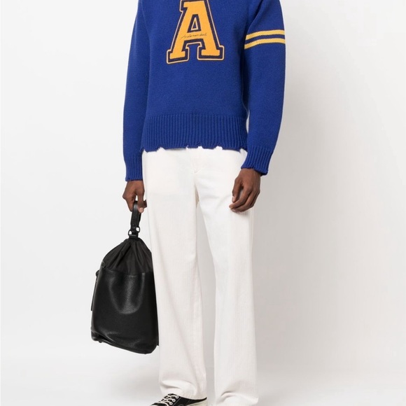 Anderson Bell - Picture 2 of 5